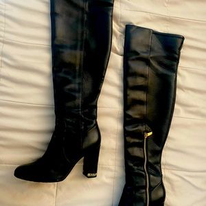 Good condition over the knee